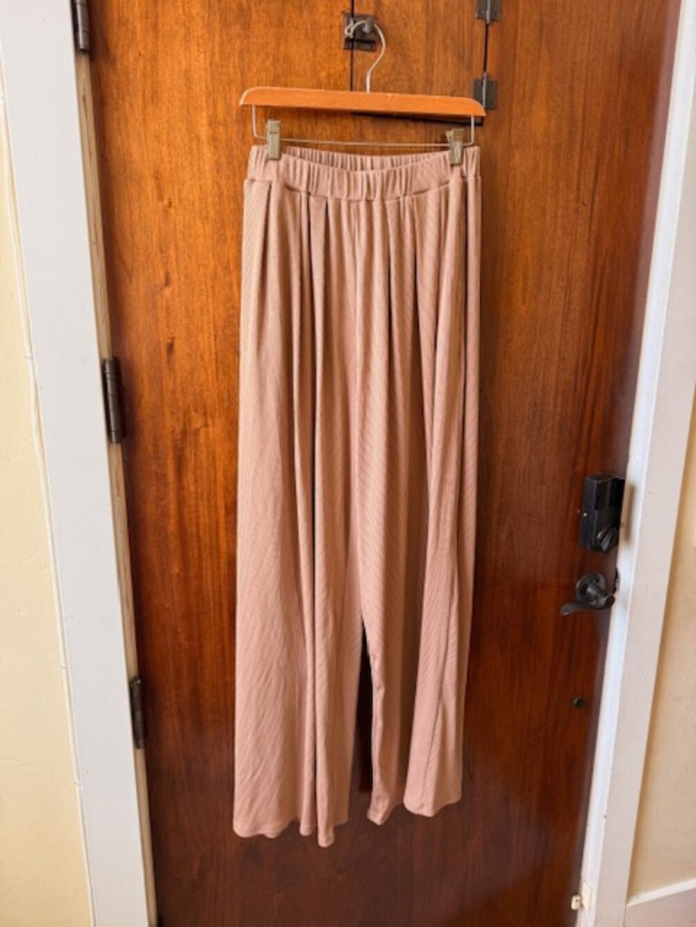 Size L Flowy/Ribbed Cider Pants w Pockets